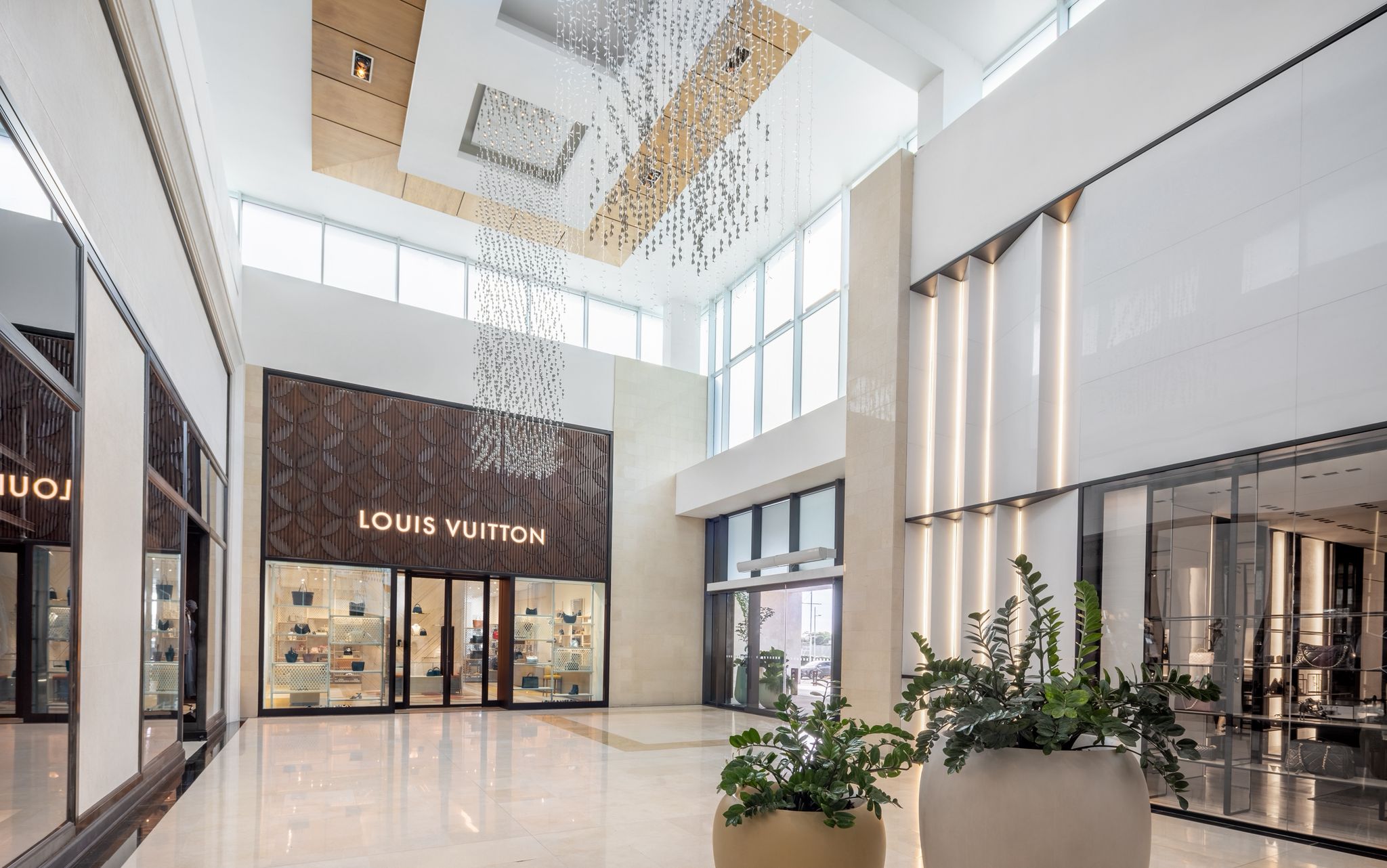 Louis Vuitton Panama Multiplaza Mall